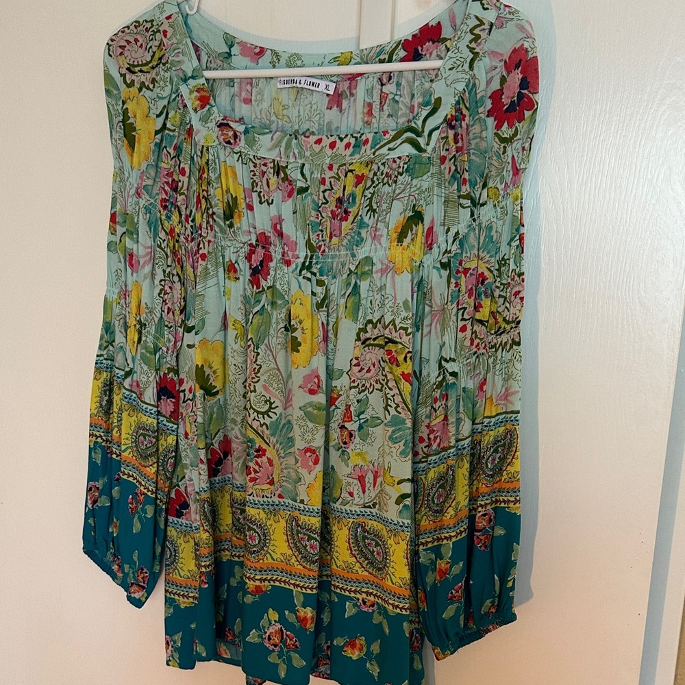 Figueroa and Flower feminine peasant blouse
